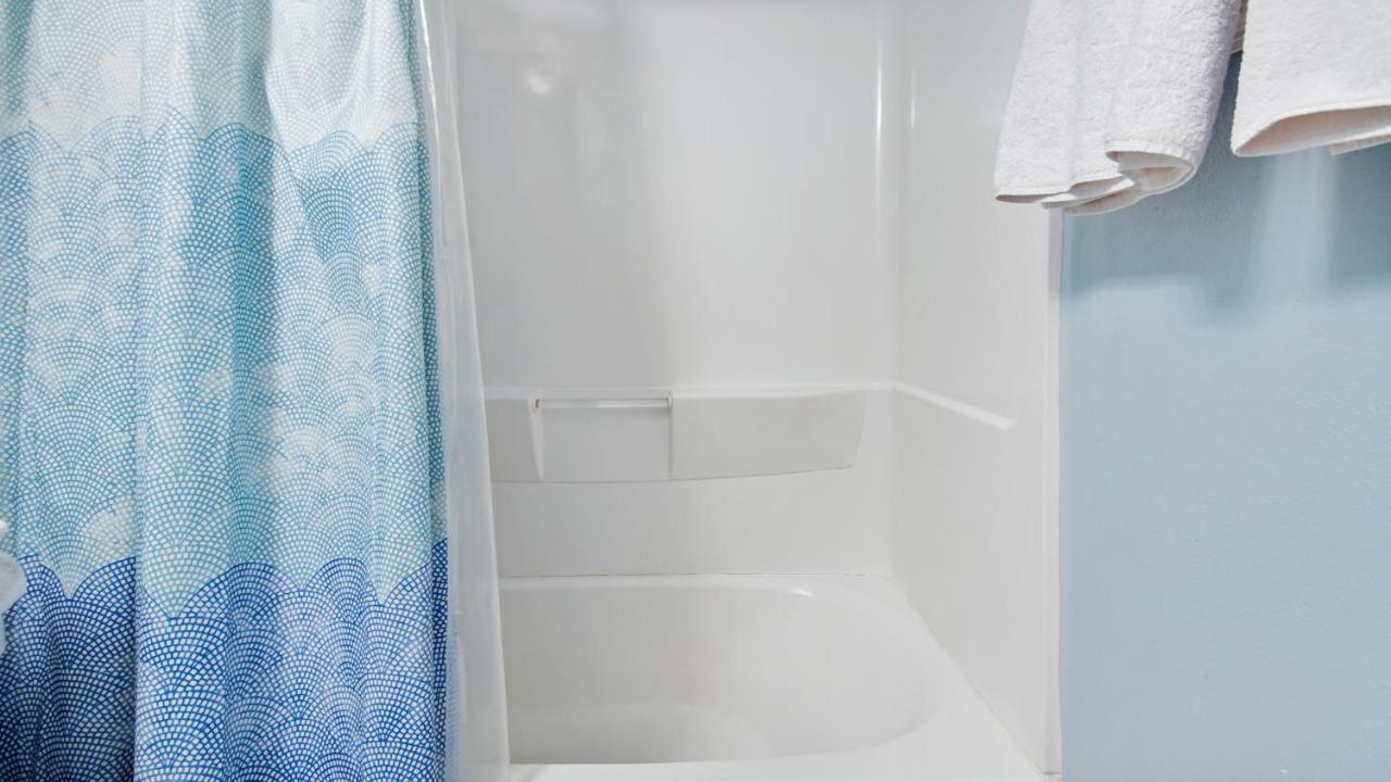 The Happy Place At Laketown Wharf #1324 By Nautical Holiday home