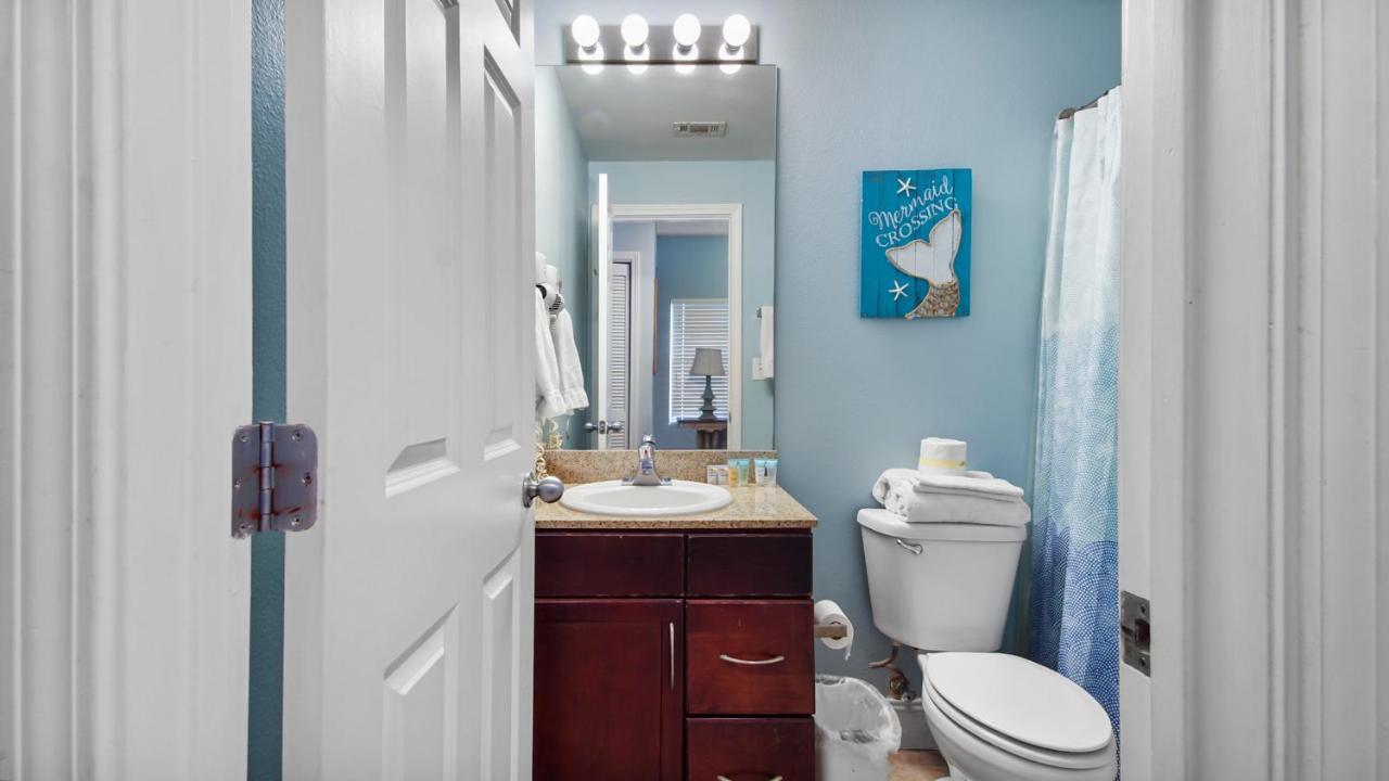 The Happy Place At Laketown Wharf #1324 By Nautical * Panama City Beach