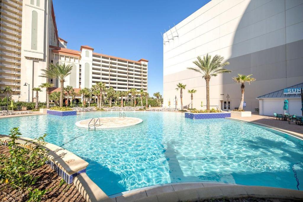 The Happy Place At Laketown Wharf #1324 By Nautical Holiday home