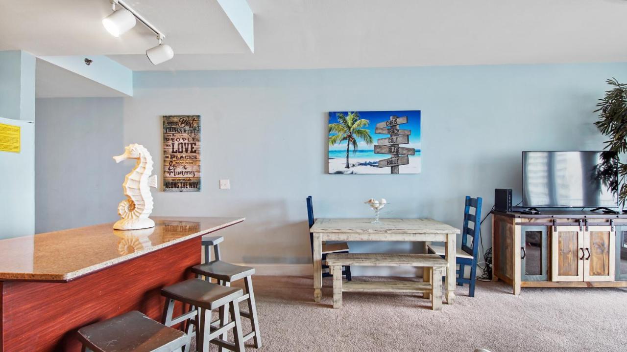 The Happy Place At Laketown Wharf #1324 By Nautical