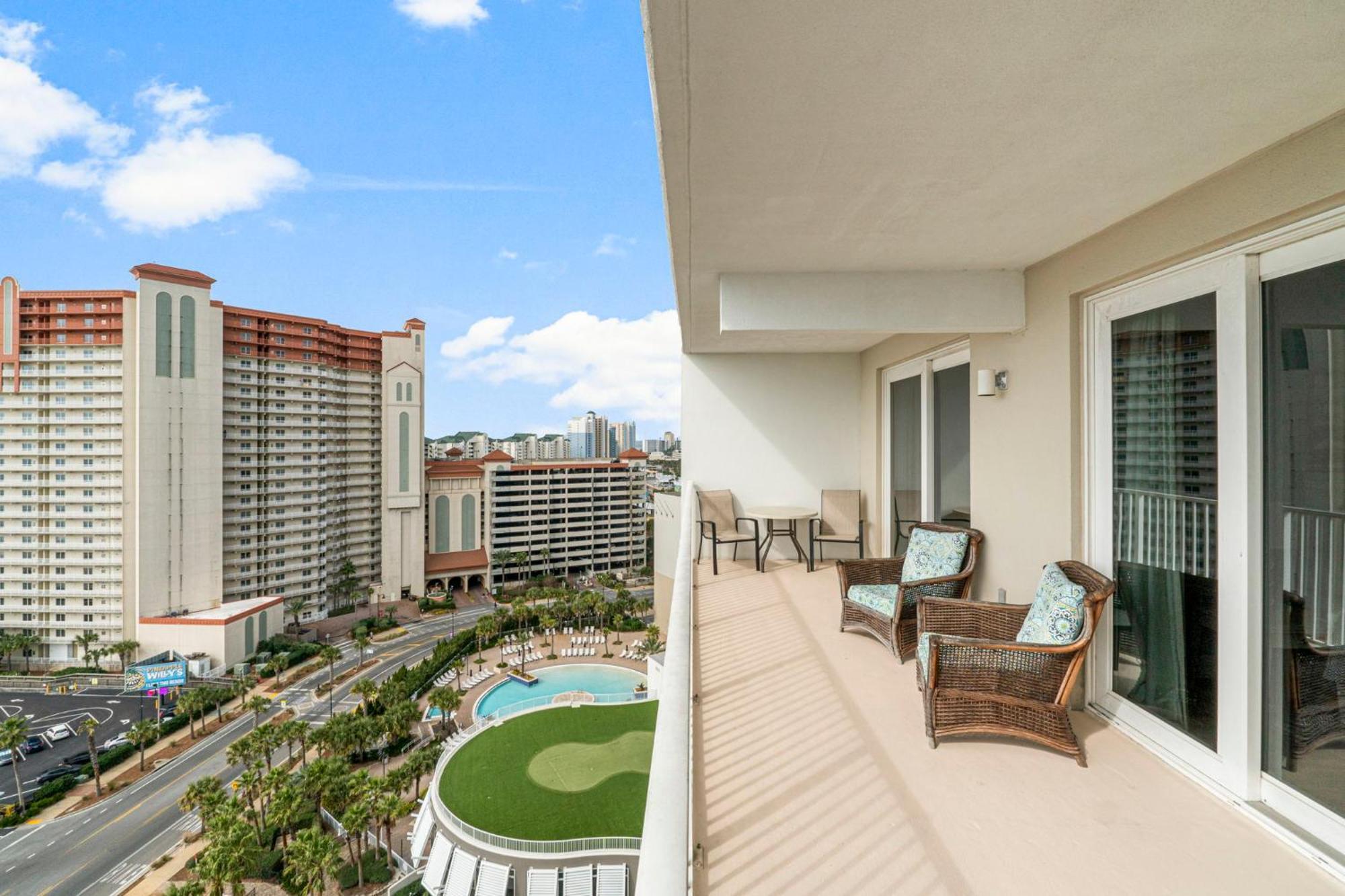 The Happy Place At Laketown Wharf #1324 By Nautical * Panama City Beach